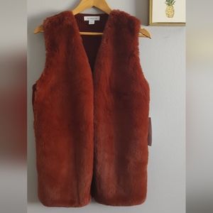 Vest Liz Claiborne Faux Fur  Small Snuggle Women Color Rust Warm  New With Tags